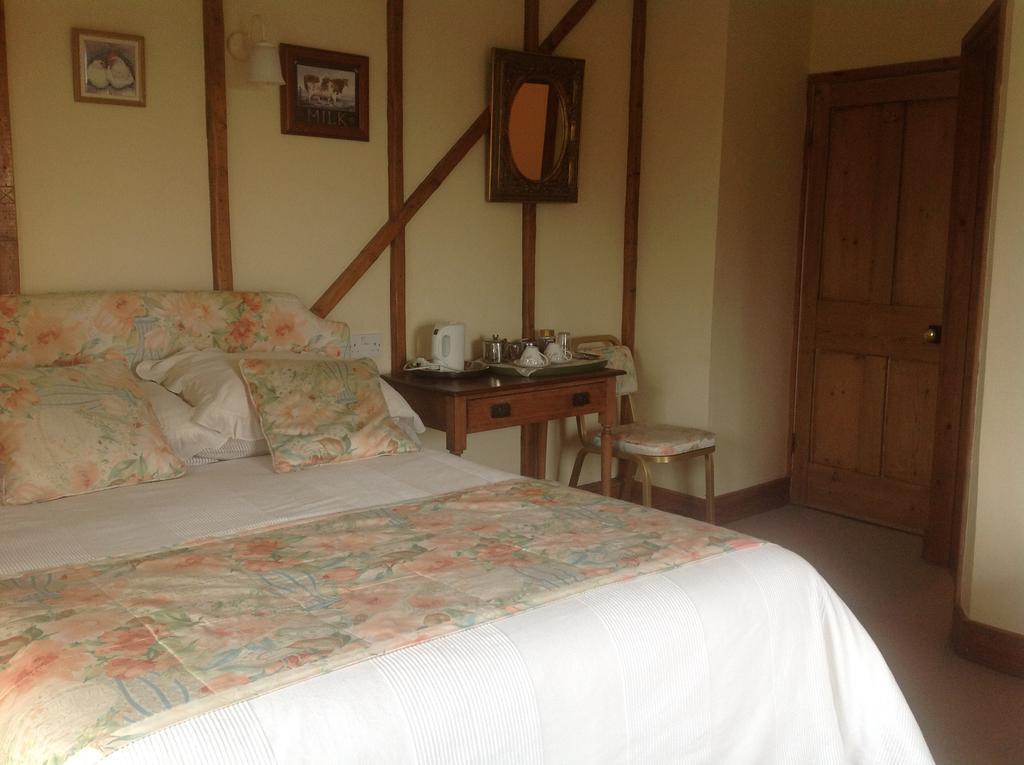 Barn Park Farm, Bed And Breakfast Stockland エクステリア 写真